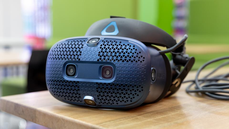 HTC Vive Cosmos review: Equal parts excellent and infuriating