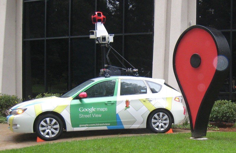 Google Street View lets users upload photos from their cameras