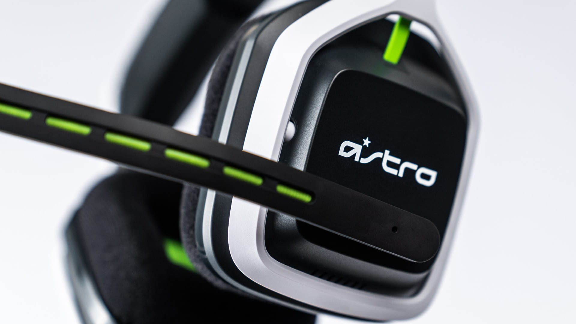 Astro A20 Wireless Headset Review (2020)