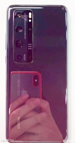 The flagship HUAWEI P50 was shown in real photos
