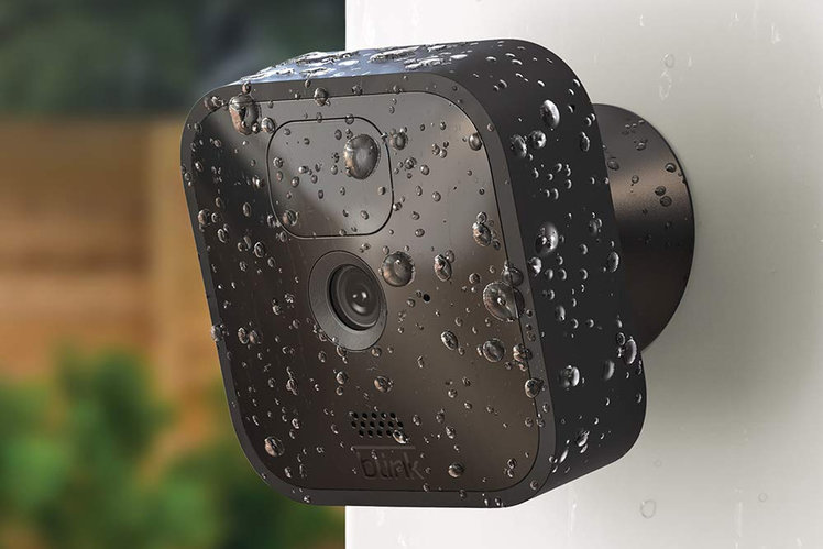 Amazon has reduced the Blink Outdoor wireless and weatherproof security cam