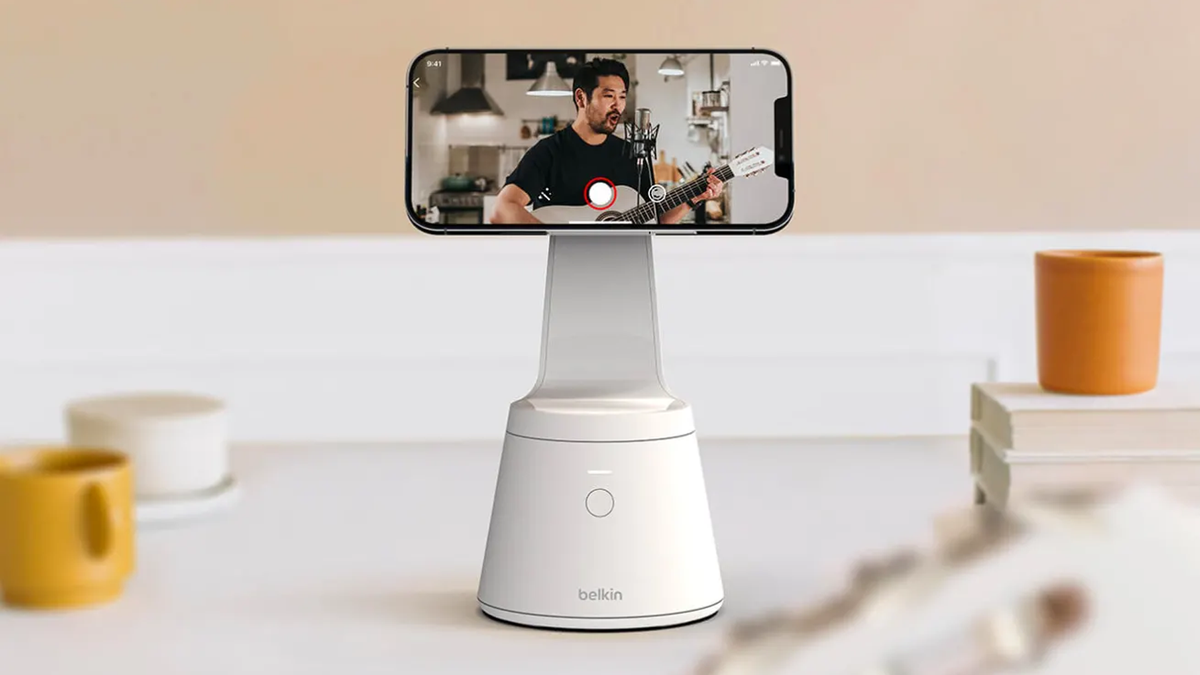Belkin's new Magnetic Phone Mount with Face Tracking on a countertop