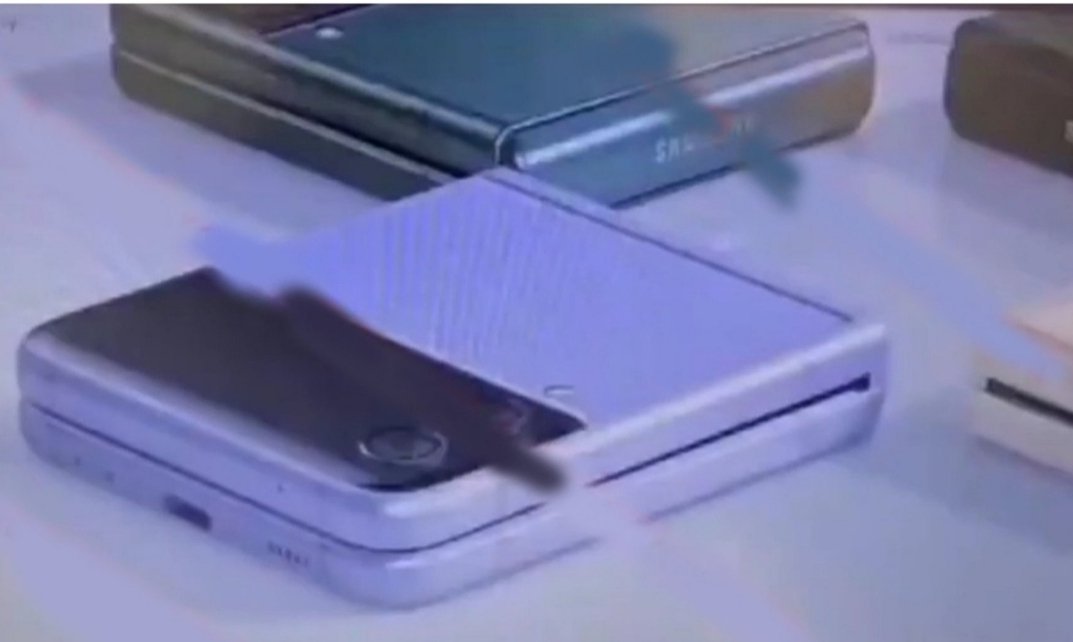See the Samsung Galaxy Z Flip3 design in a new video render