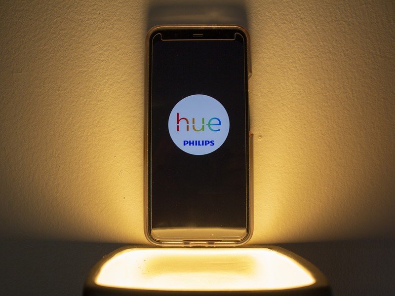 Philips Hue app returns to the Play Store after it was mistakenly suspended
