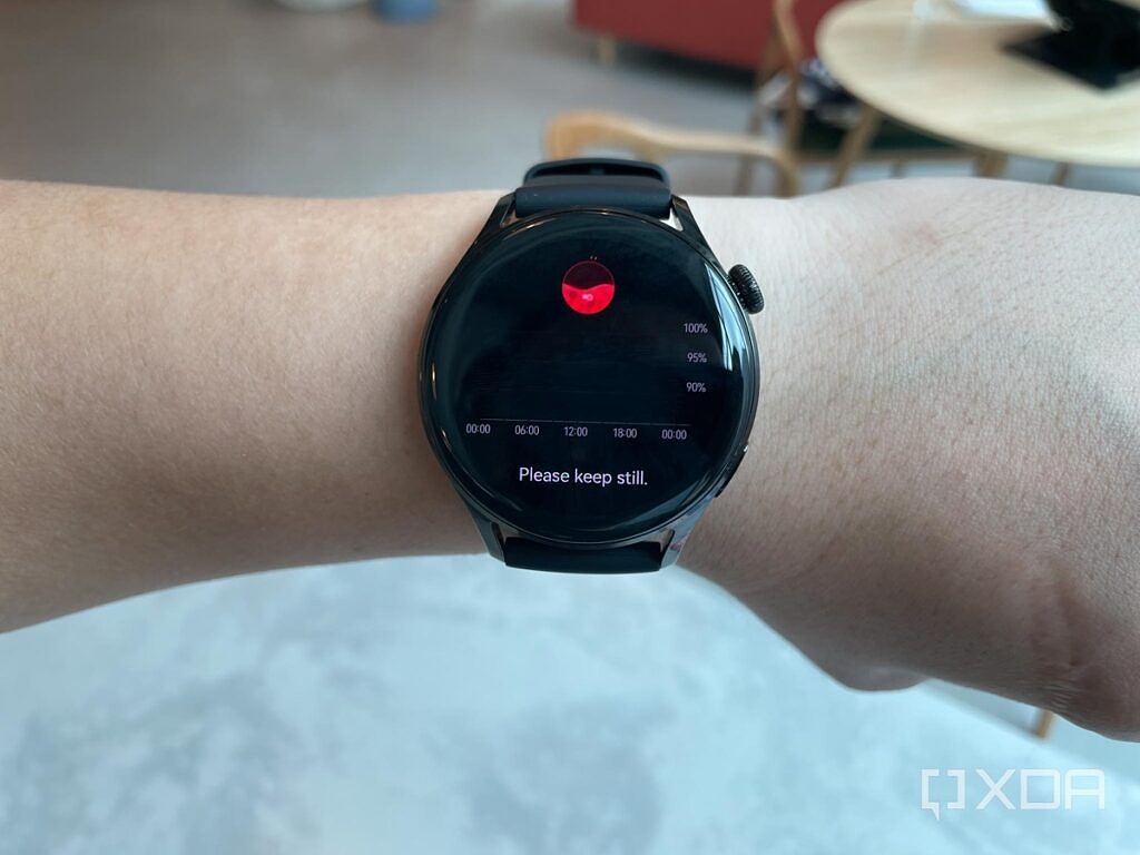 Huawei Watch 3 tracking heart rate