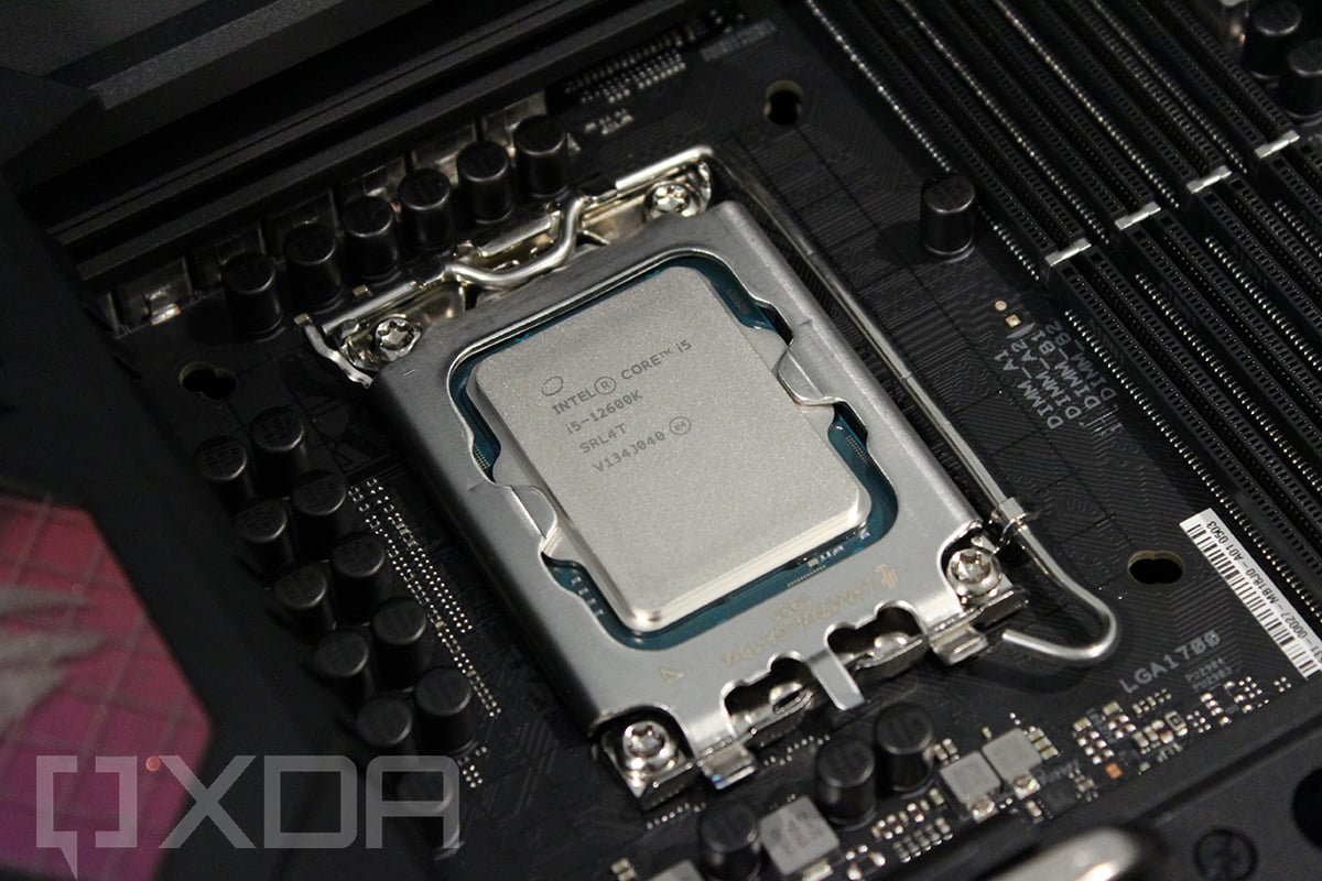 Intel 12th-gen Core processor in LGA 1700 socket