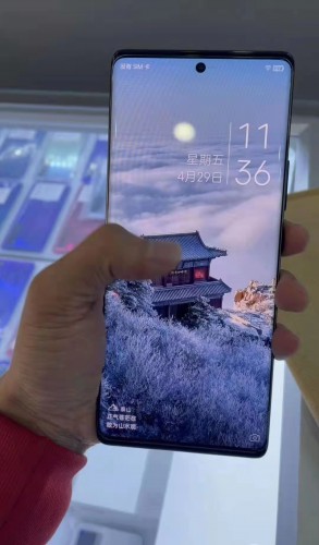 ZTE Axon 40 Pro emerges in new live images