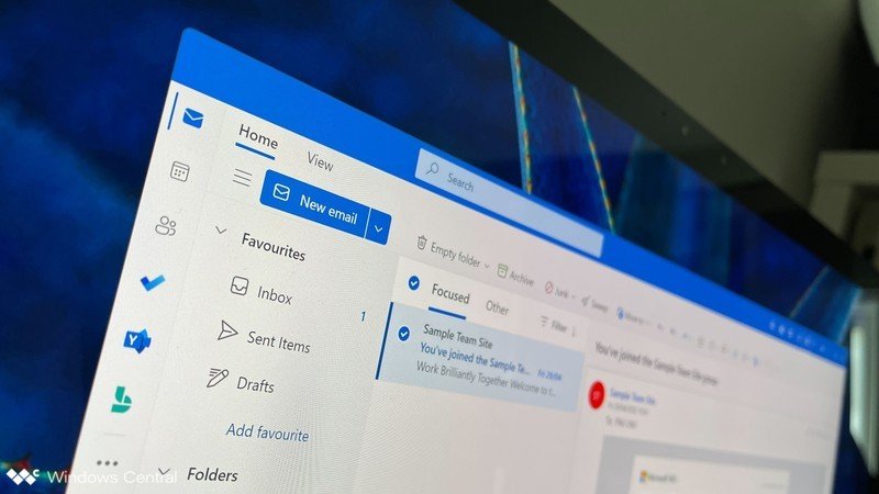 This is Microsoft’s new web-powered Outlook email client for Windows