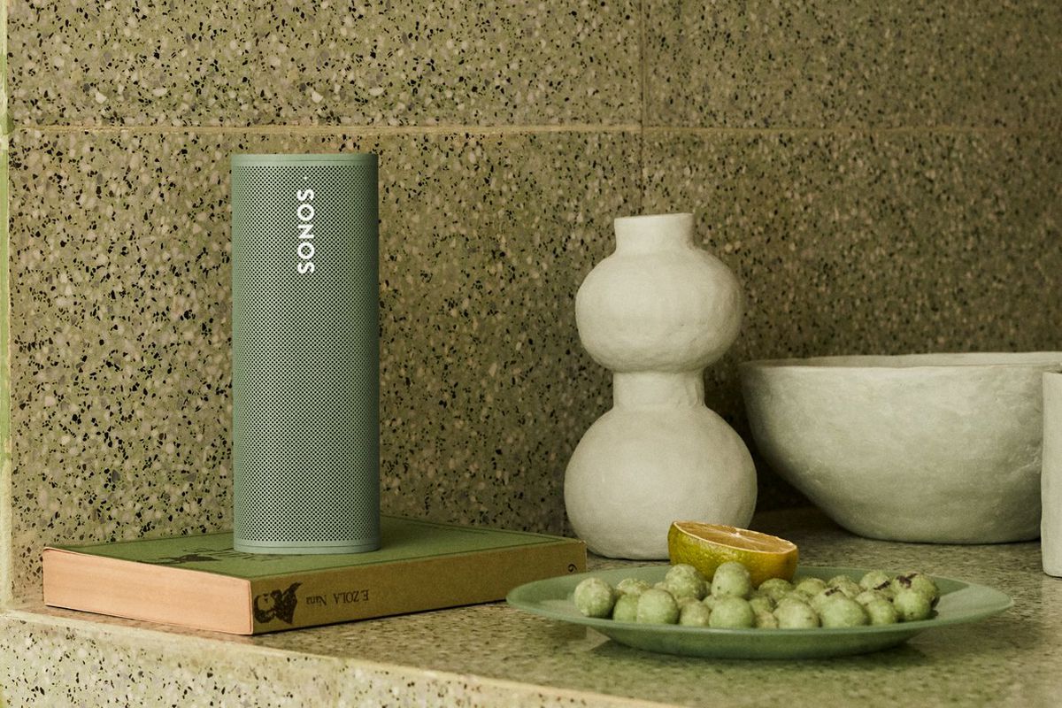 Sonos Roam leak shows off new colors for the portable speaker: light blue, olive, and red