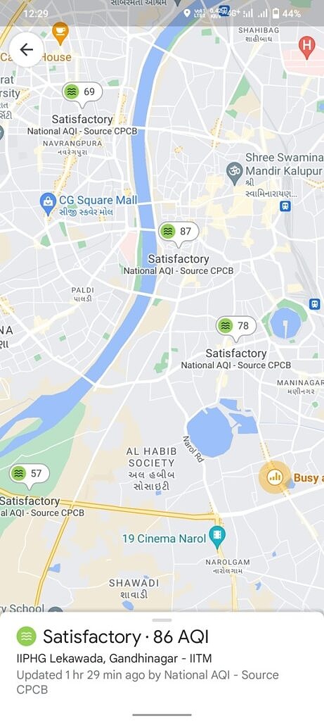 Google Maps displaying air quality