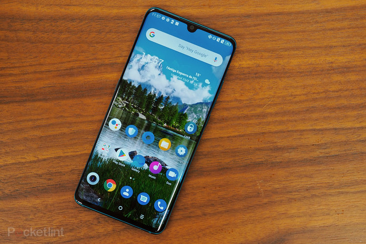 TCL 10 Pro in pictures: A curved screen dream?