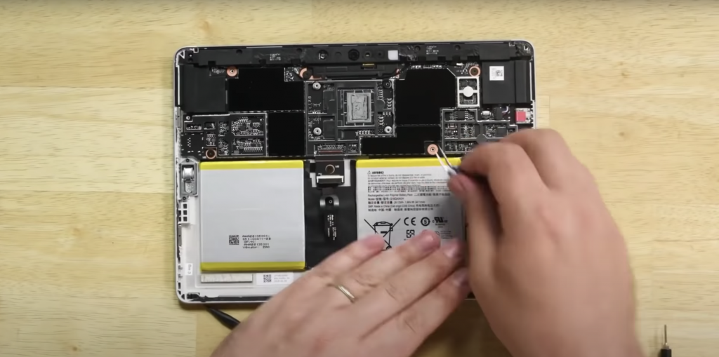 iFixIt tears down the Surface Go 2, seeks to find new hopes for repairable Surface tablets