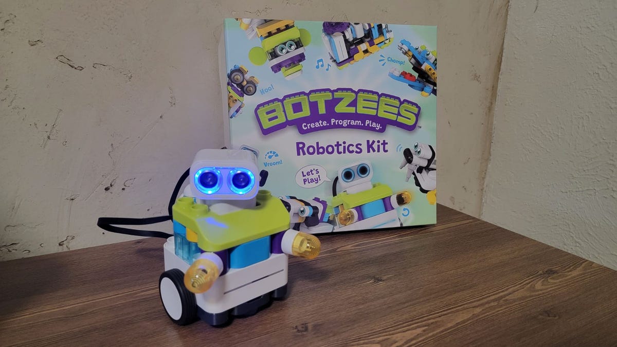 Botzee robot and box sitting on table