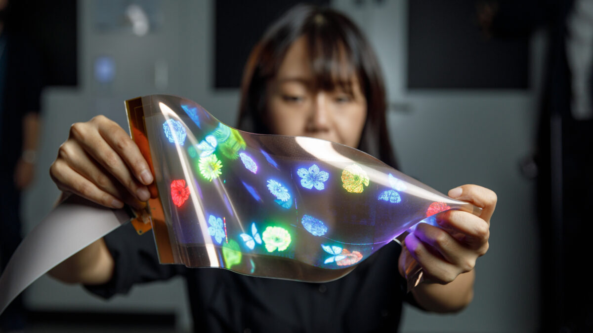 LG’s new stretchable Hi-Res display is the first of its kind