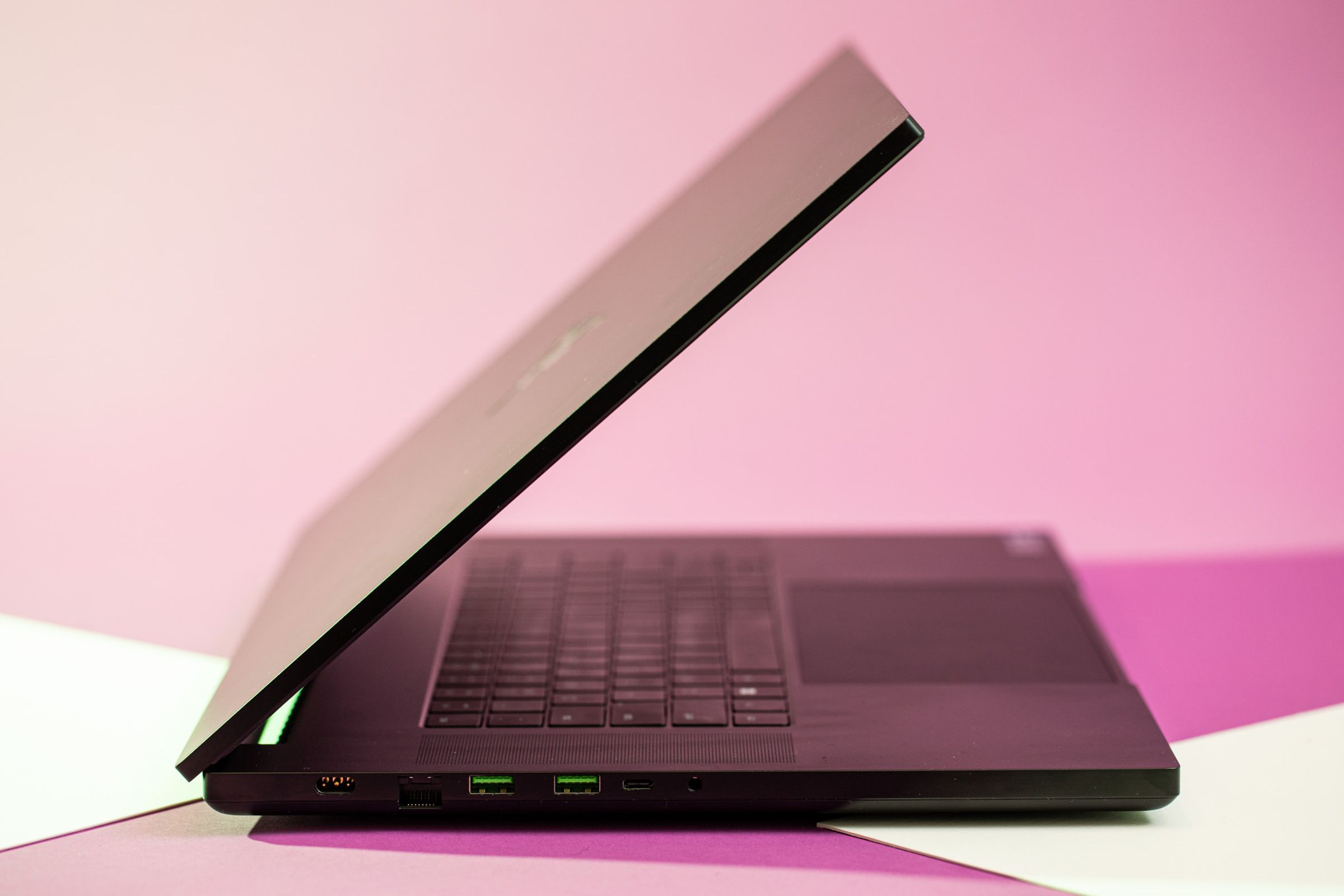The Razer Blade 18 half open seen from the right side.