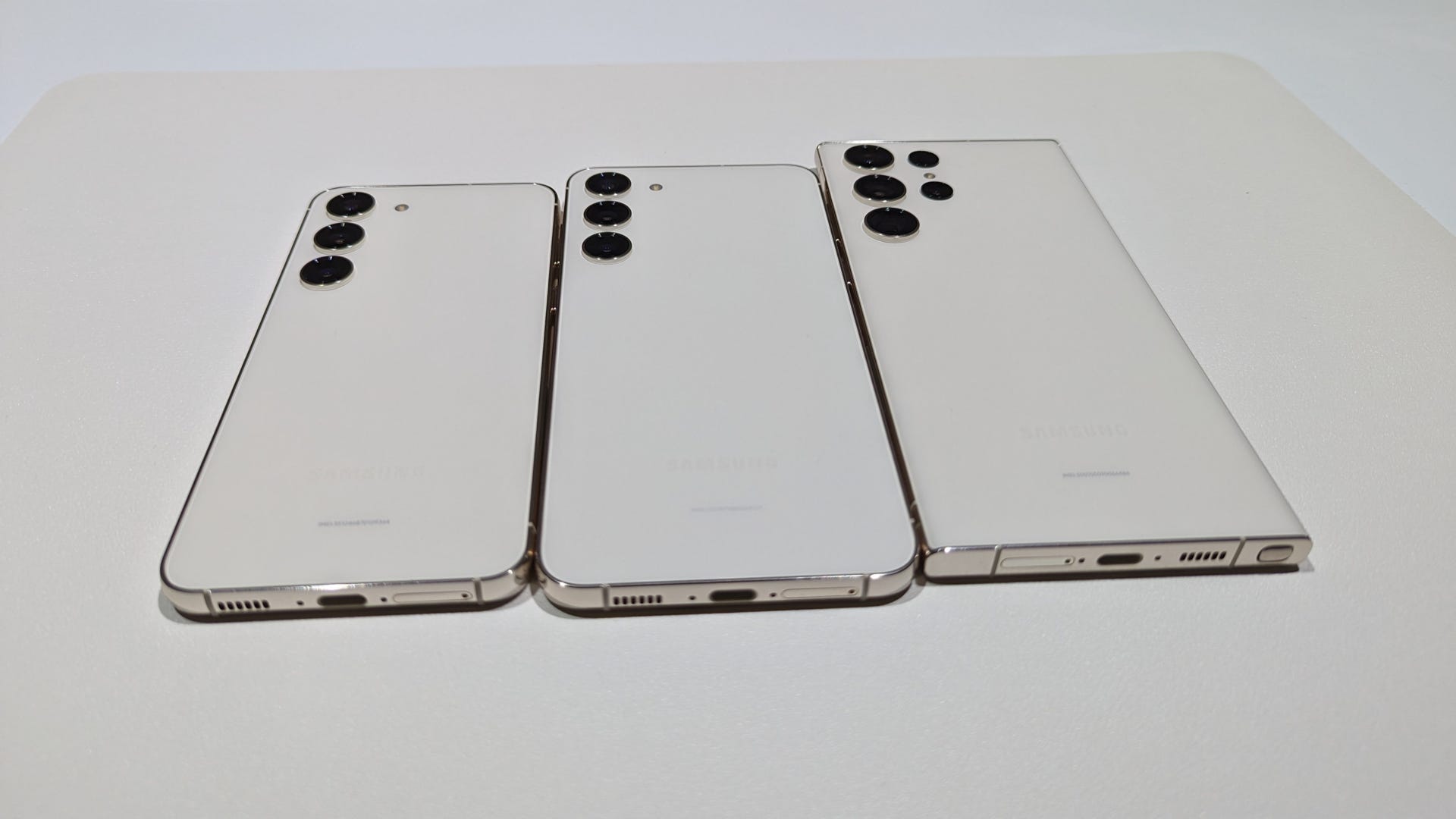 Galaxy S23 series in White.