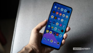 realme-gt-review-showing-bloatware-on-screen-1200w-675h-7386269-4053597-7099394