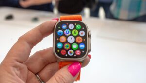 brighter-micro-led-apple-watch-ultra-rumoured-for-2024-debut