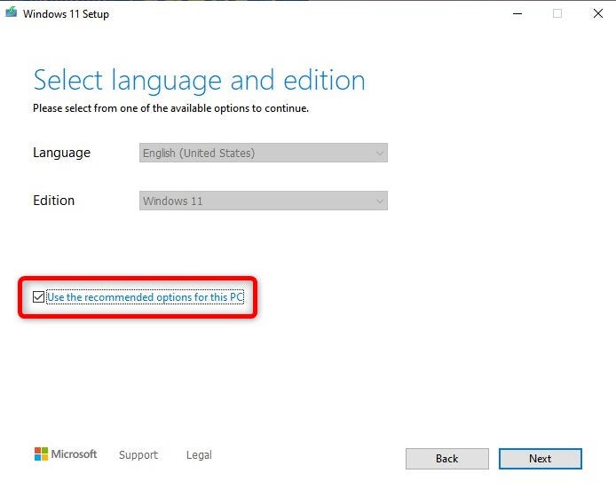 Select recommended options when creating Windows 11 ISO file