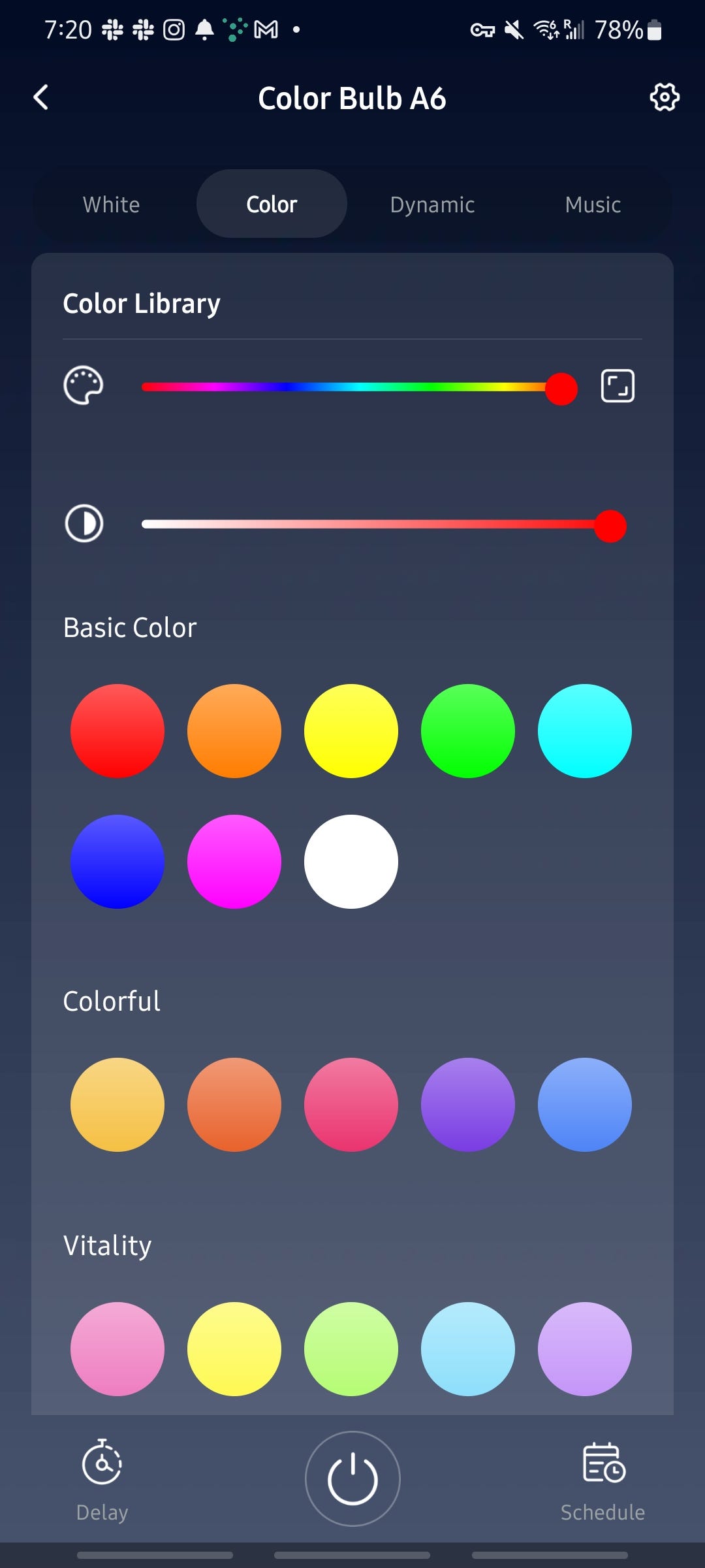 Selecting a color for the SwitchBot Color Bulb in the app
