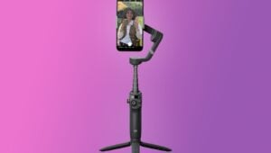 insta360-flow-vs-dji-osmo-mobile-6:-which-smartphone-gimbal-should-you-buy?