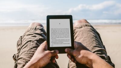 best-kindle-2023:-basic-kindle-vs-new-and-old-paperwhite-vs-oasis