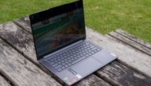 lenovo-slim-pro-7-review:-a-sleek-creator-laptop-that-values-performance-over-the-display