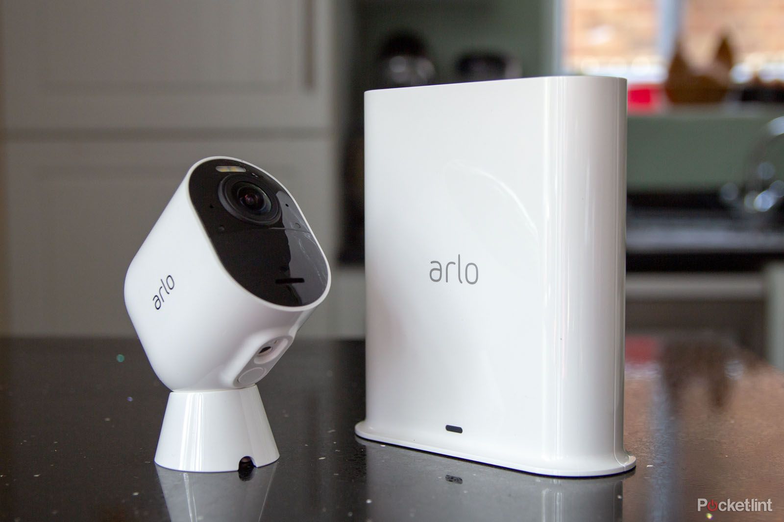 arlo-pro-vs-arlo-ultra-vs-arlo-essential:-which-security-camera-should-you-buy?