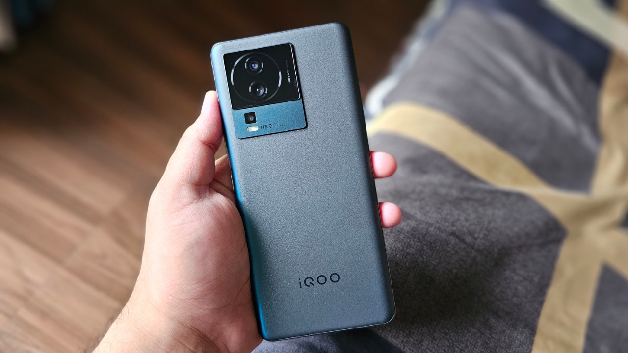 iQOO Neo 7 Pro Review: Cause of Worry for Competition