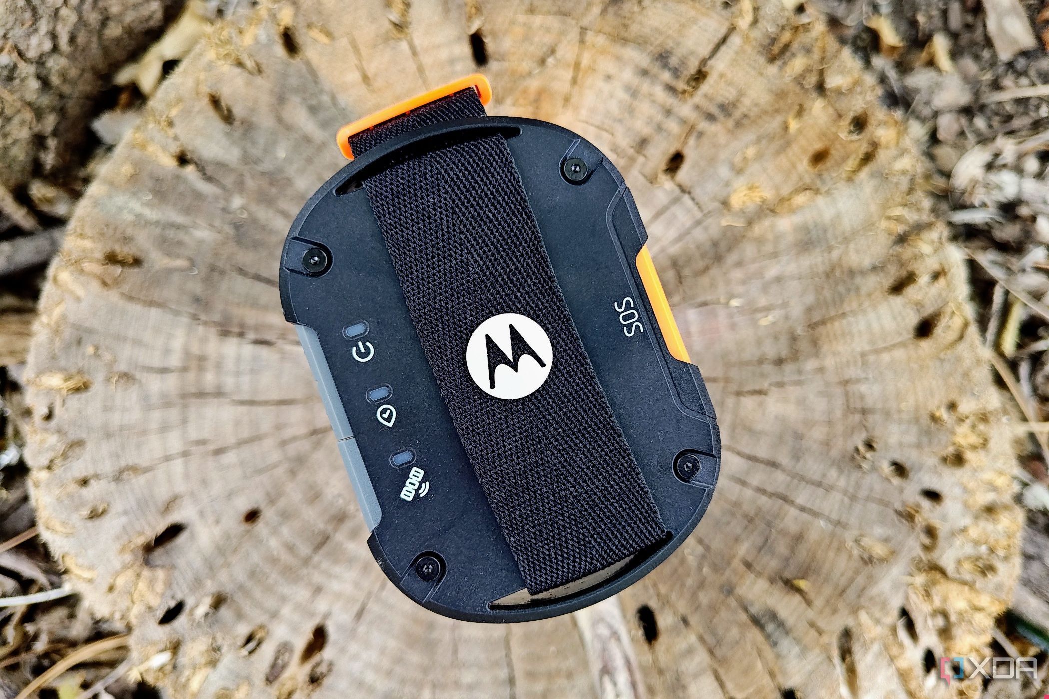 Motorola Defy Satellite Link review: This device can be a real lifesaver