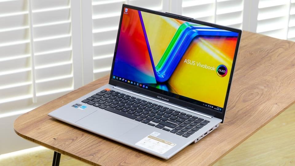 Asus Vivobook S15 OLED review: A good general laptop elevated by a lovely OLED screen