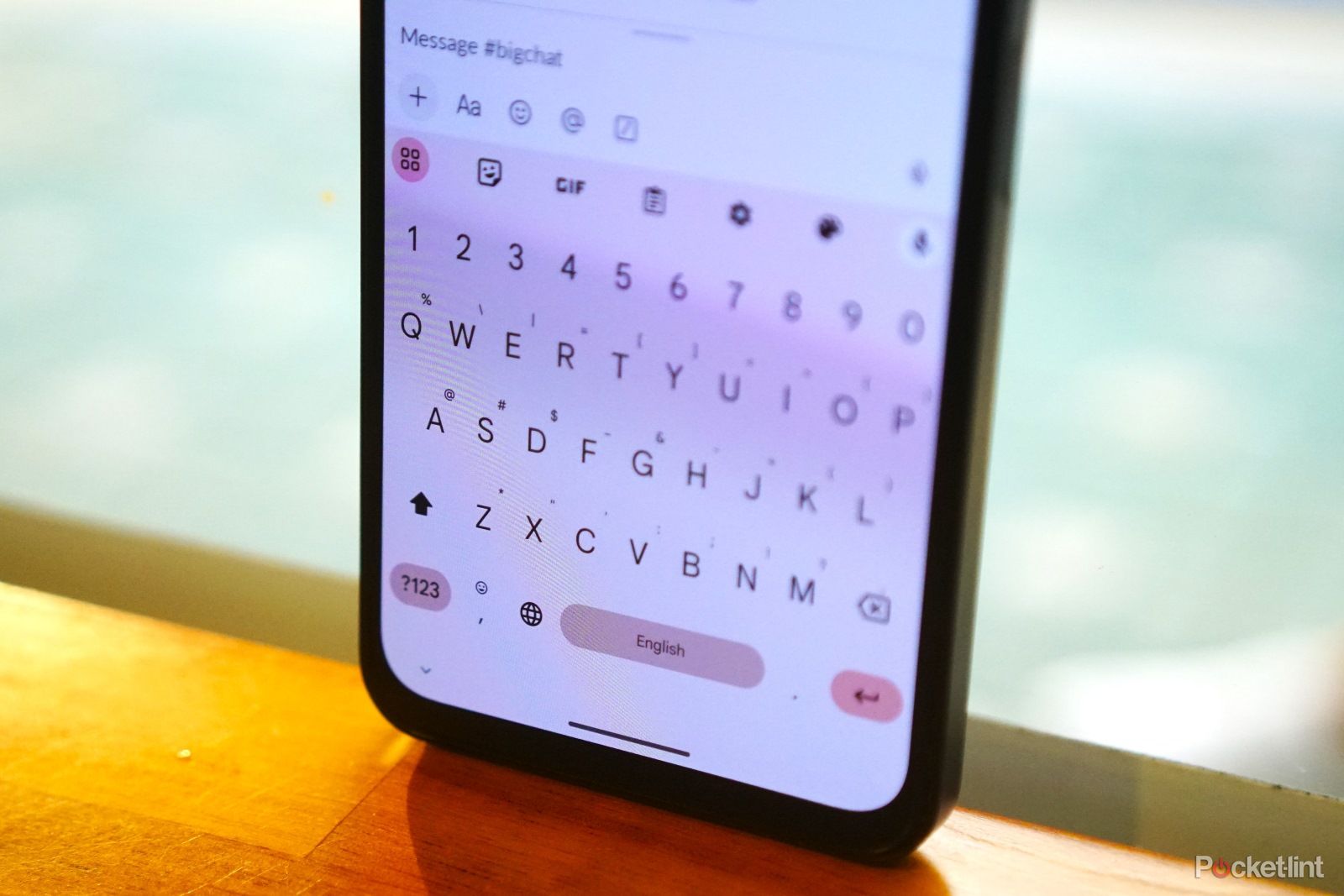 How to use the new AI proofread feature in Gboard
