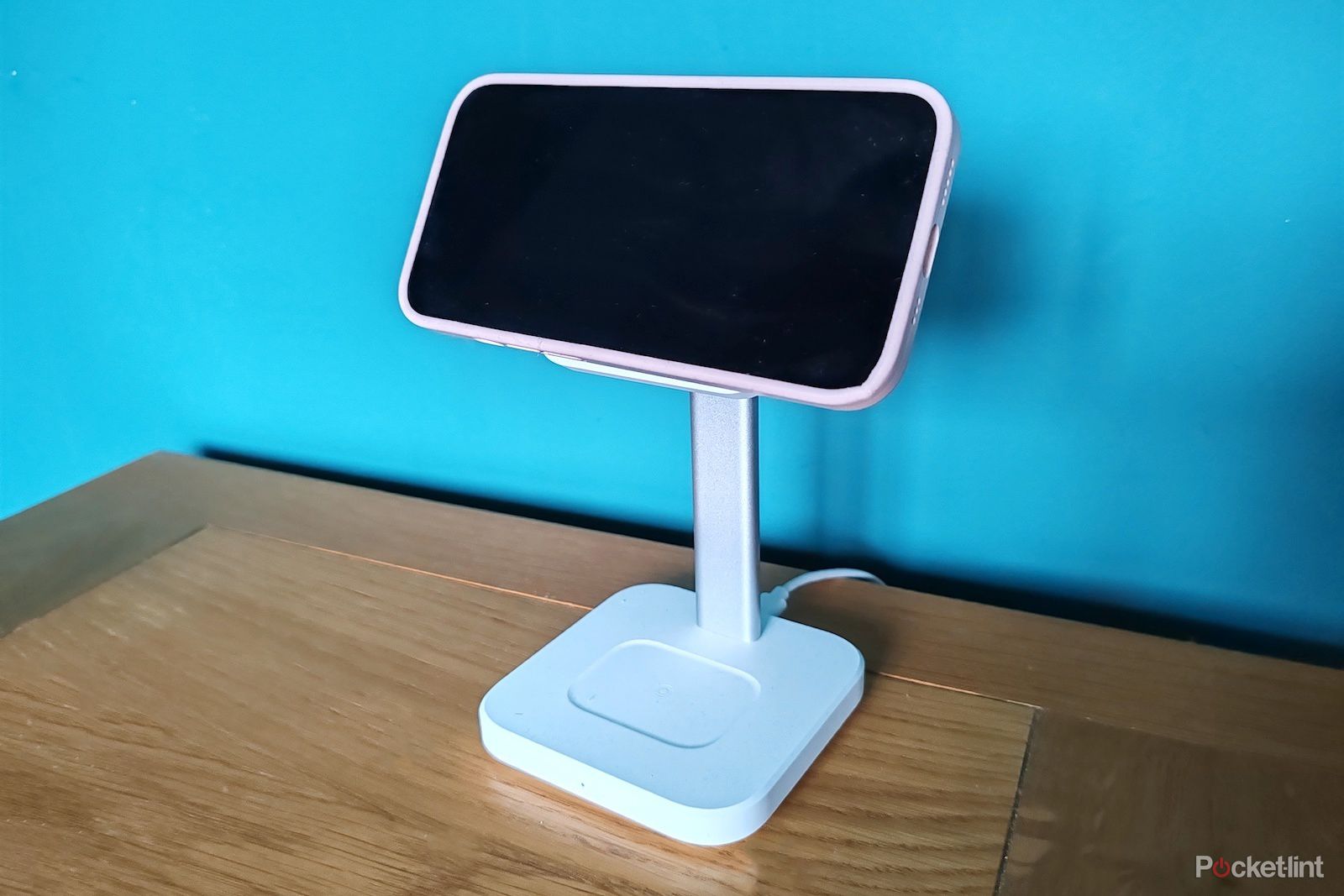 Best iPhone charger stands: Stand it up while you power it up