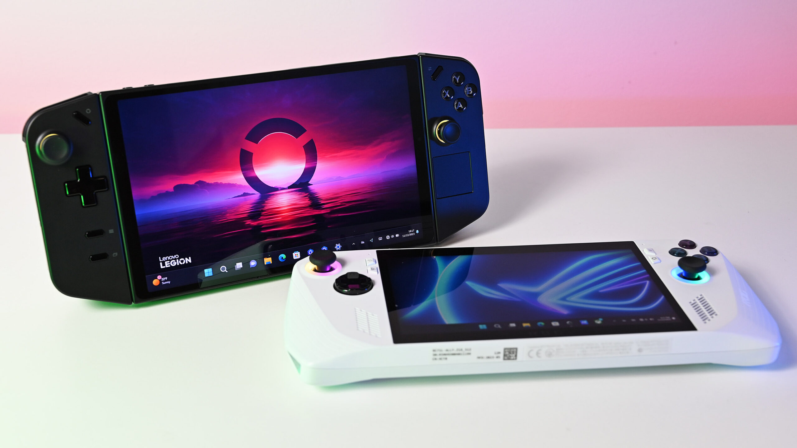 xbox-app-now-adapts-to-asus-rog-ally,-lenovo-legion-go,-and-other-handheld-pcs