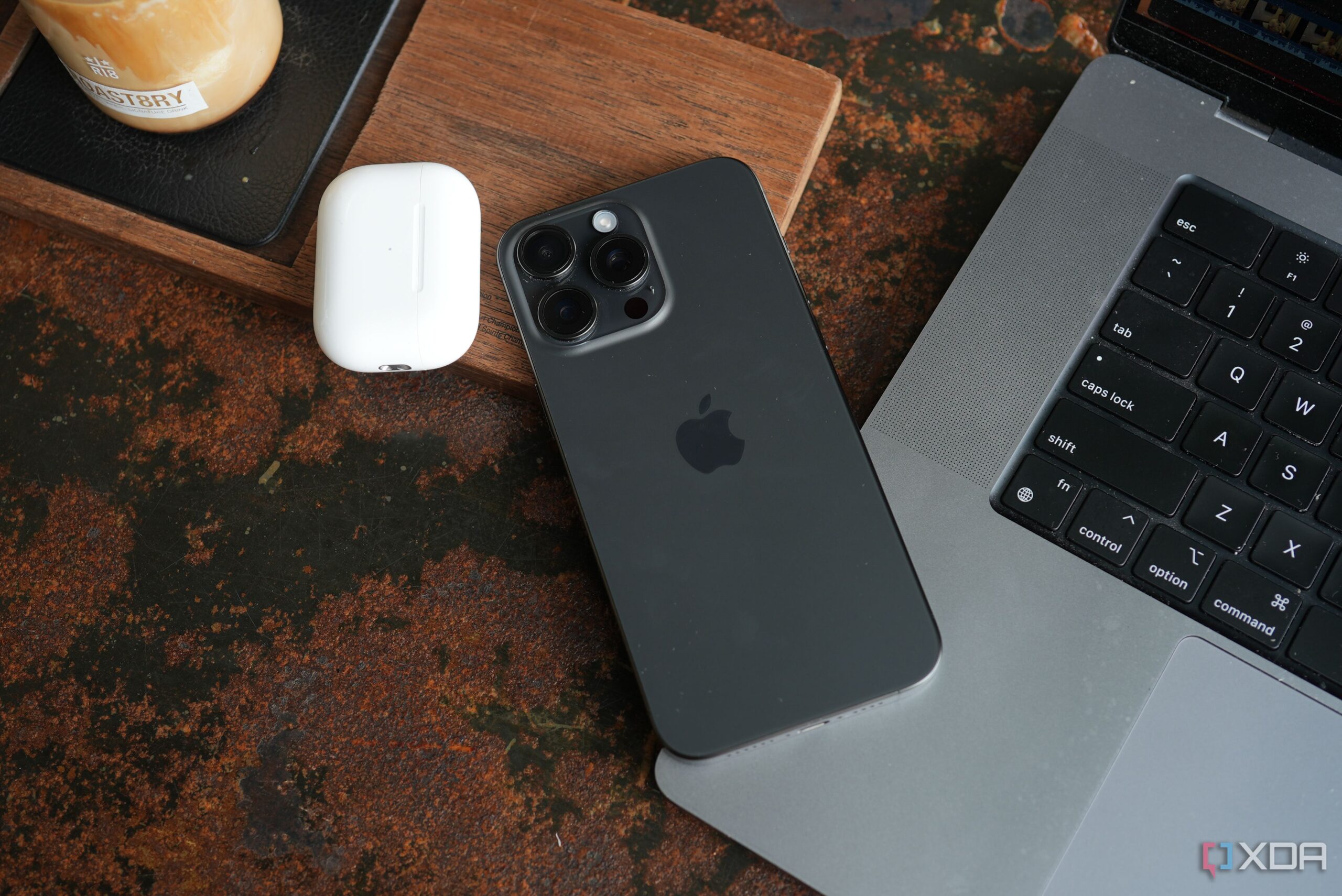 iOS 17.1.2 and macOS Sonoma 14.1.2 are now available, here’s what’s new