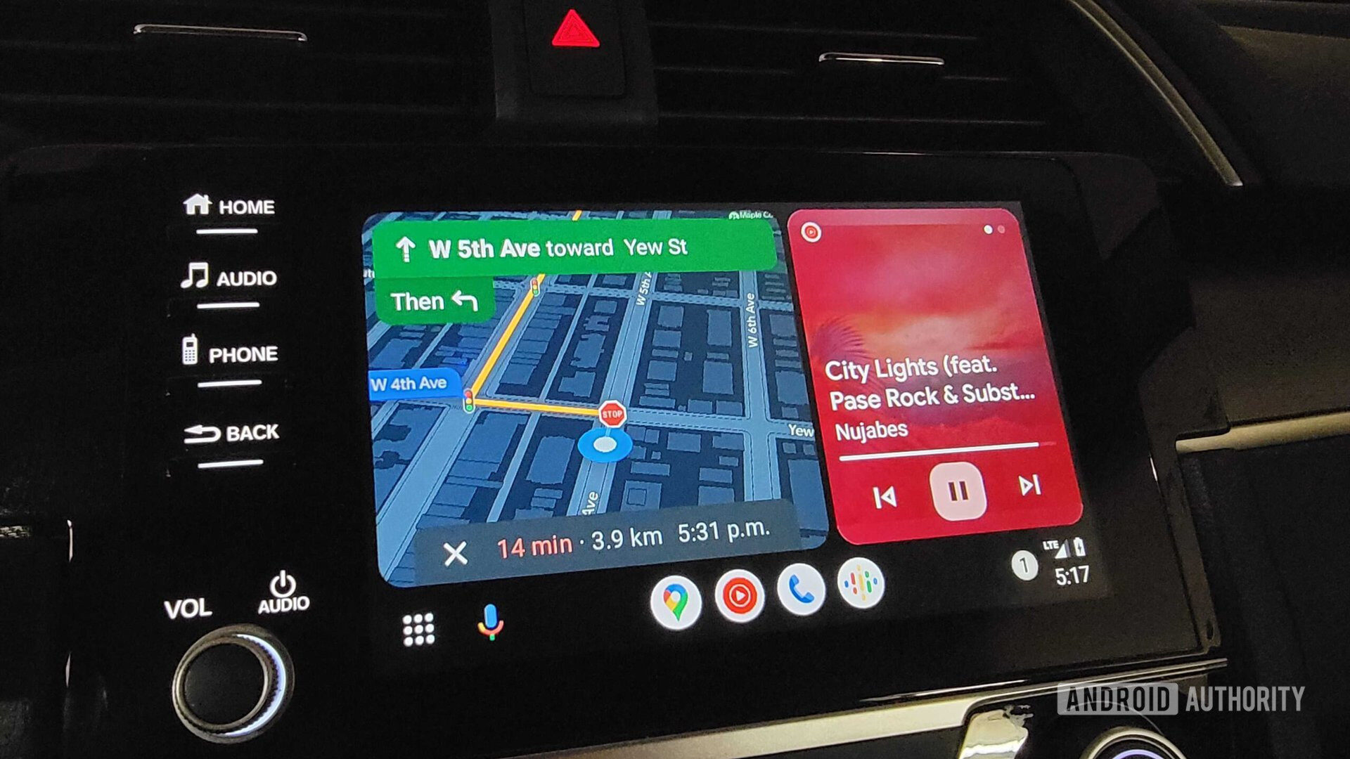 Android Auto can now reflect your phone icons (if you’ve got a Samsung phone)