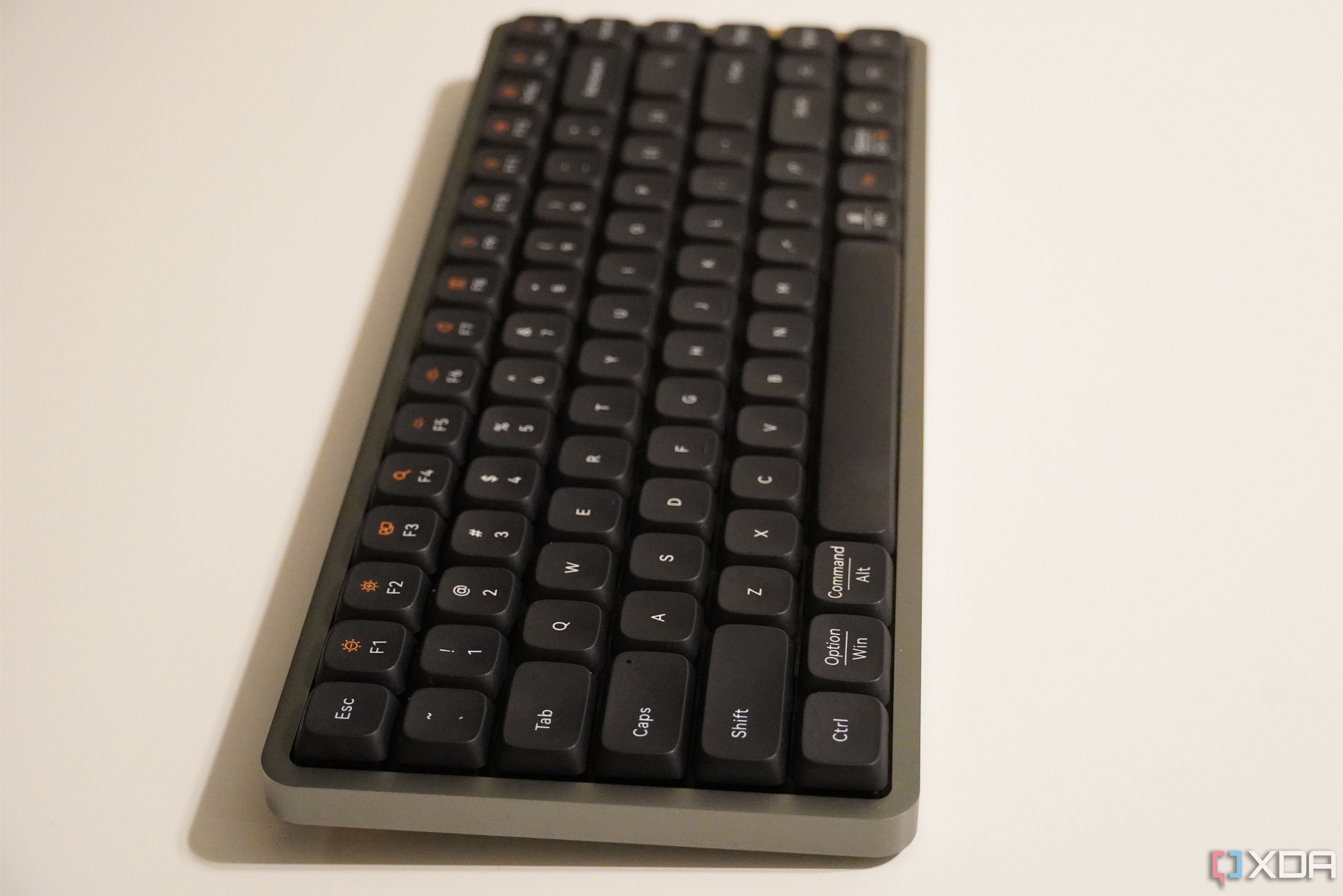 The side profile of a Lofree Flow keyboard. 