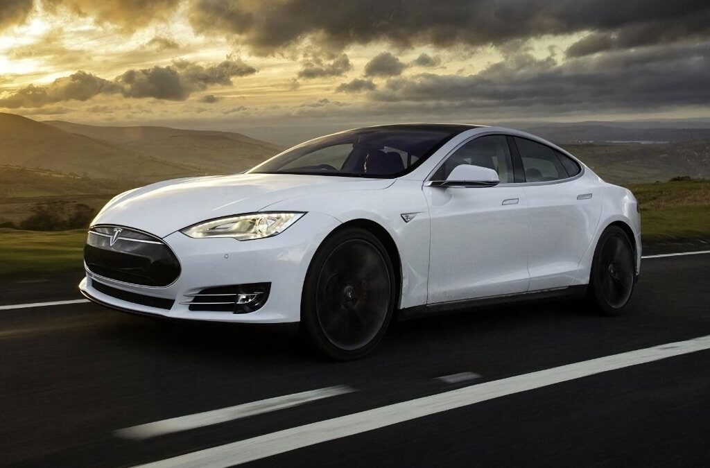 tesla-adds-ultra-wideband-support-for-iphone-phone-key