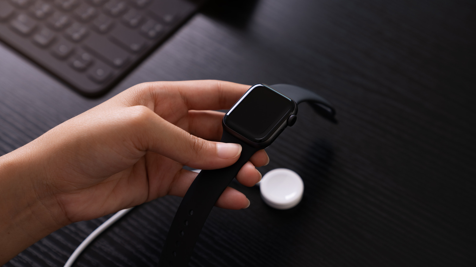 Can You Charge An Apple Watch Without The Apple Charger?