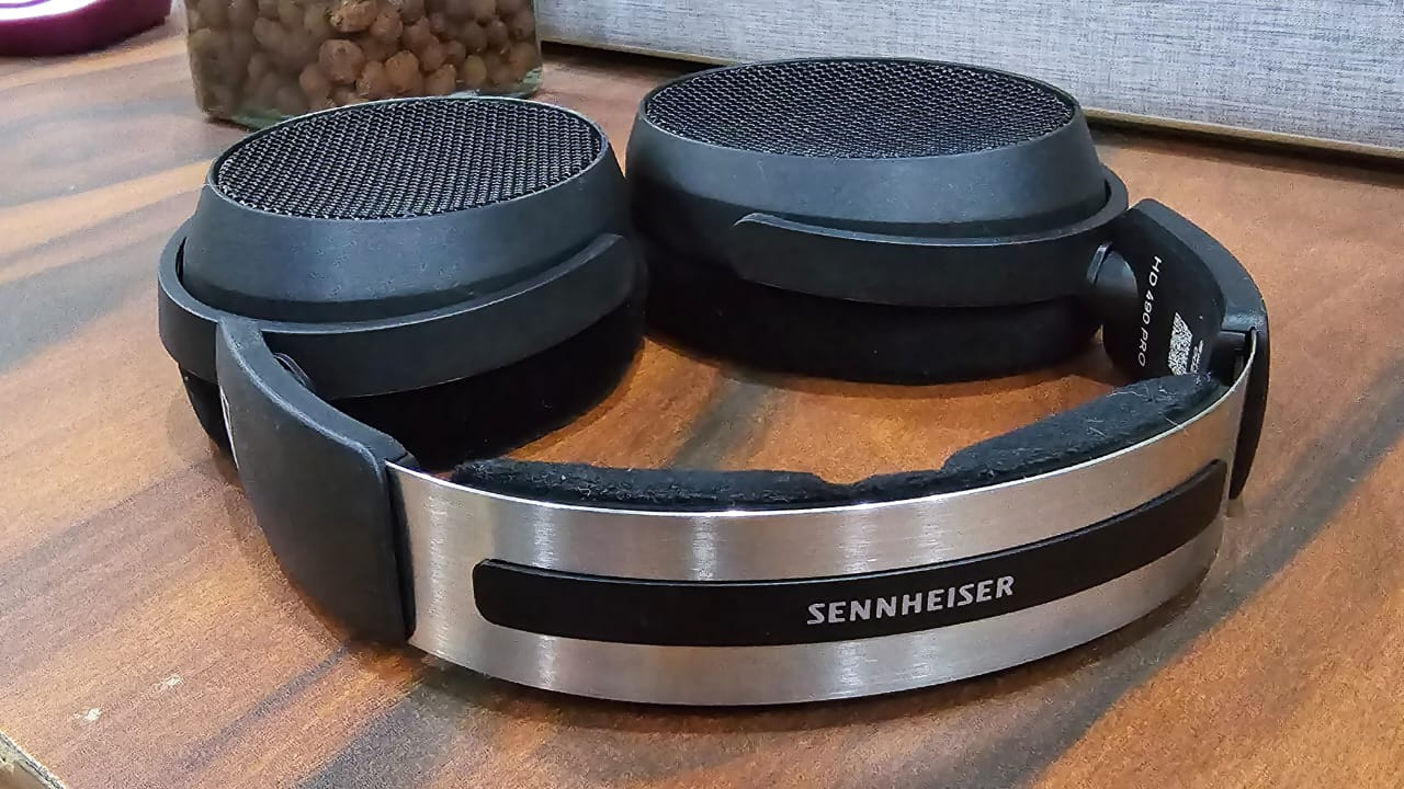 Sennheiser HD 490 Pro Plus Review: High-Quality Sound & Comfort