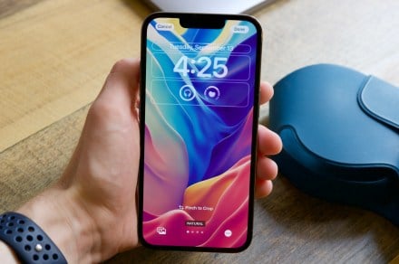 how-to-add-a-different-home-screen-wallpaper-on-ios-17